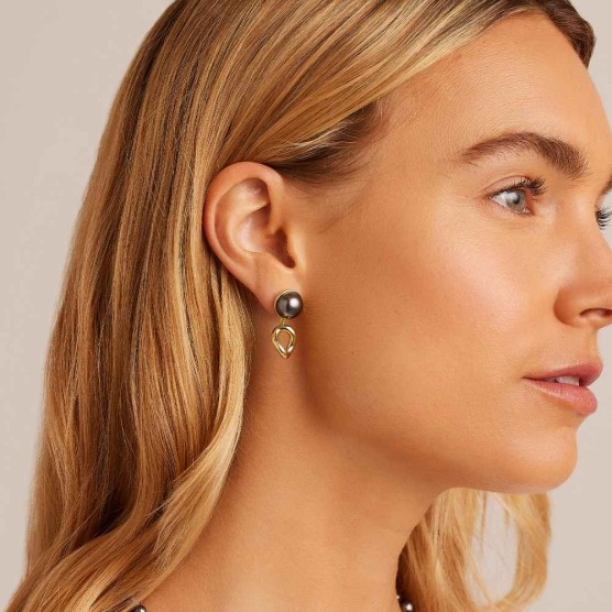 Lou Pearl Earrings (Black)