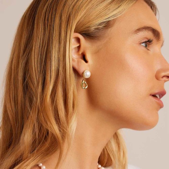 Lou Pearl Earrings (White)